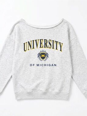 University of Michigan Women's Gray Crewneck Sweatshirt Small NWT